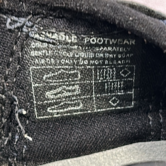 Keen waterproof Newport sandals almost new - Picture 4 of 11